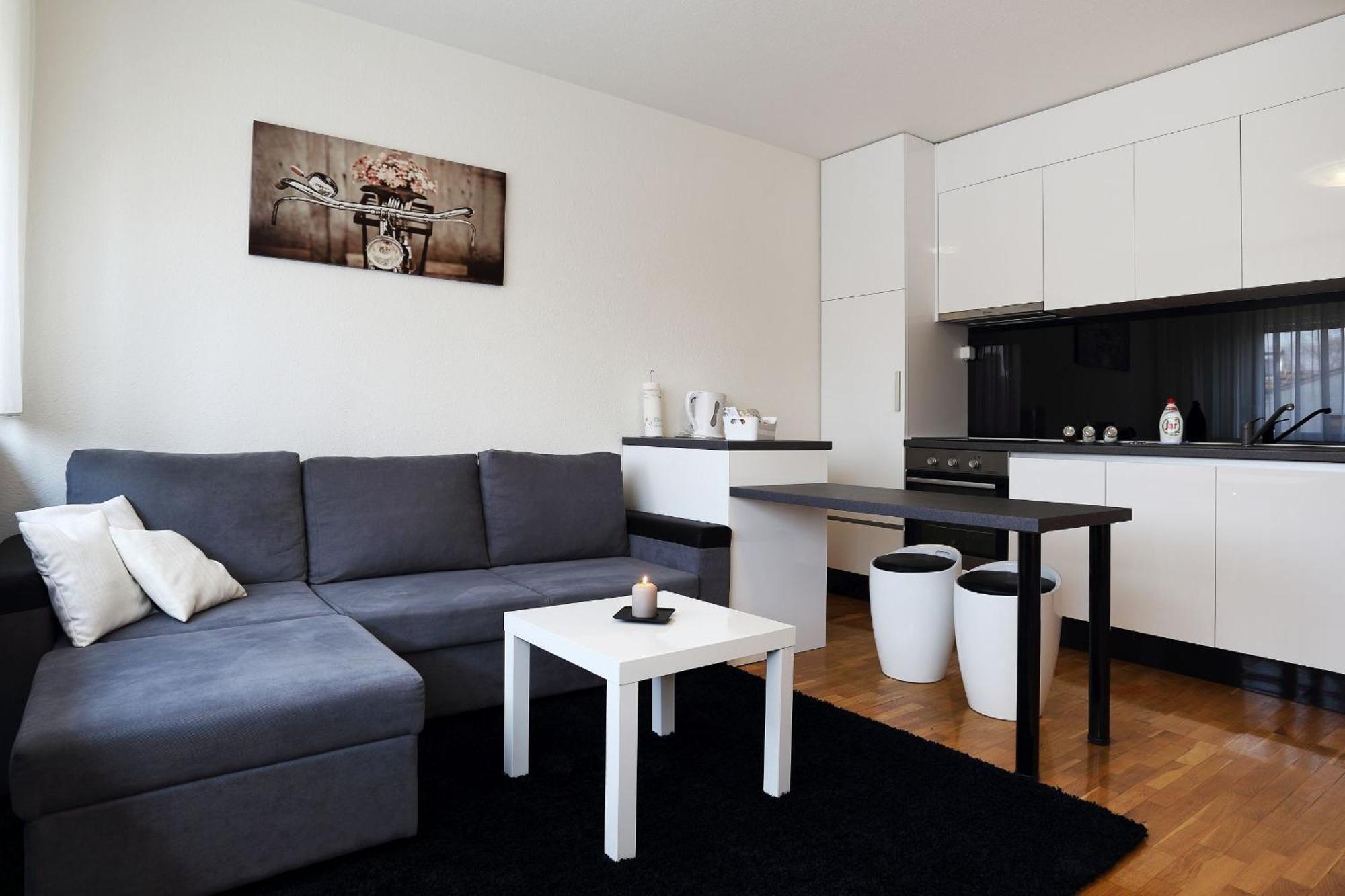 Apartment Check In Zagreb Maksimir-Free Parking エクステリア 写真