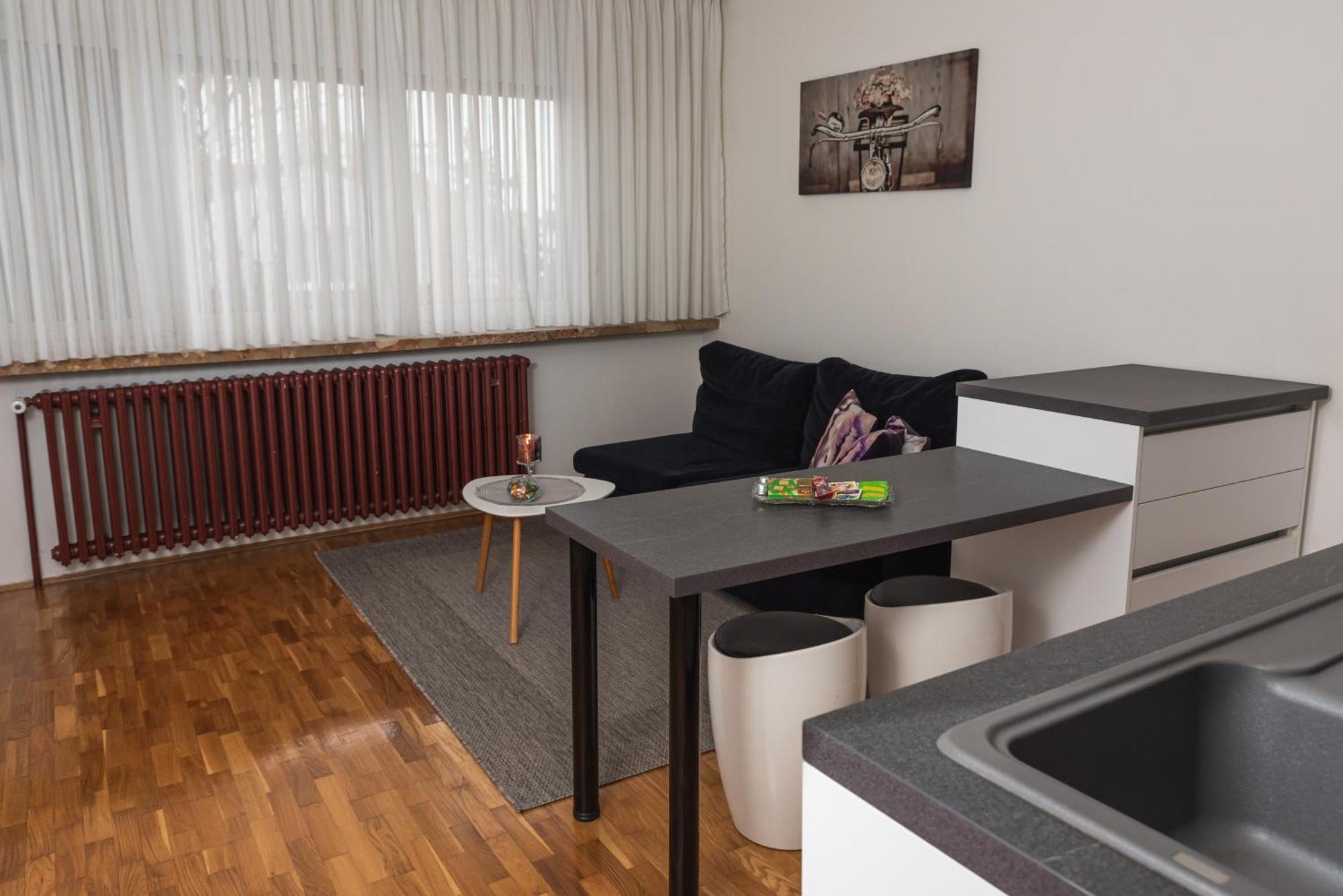 Apartment Check In Zagreb Maksimir-Free Parking エクステリア 写真