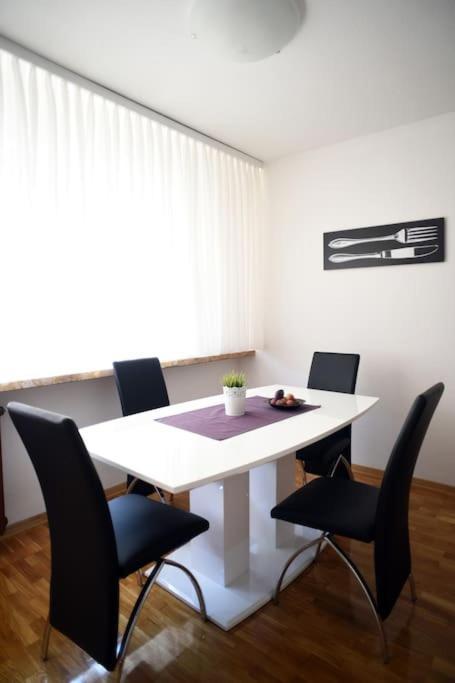 Apartment Check In Zagreb Maksimir-Free Parking エクステリア 写真